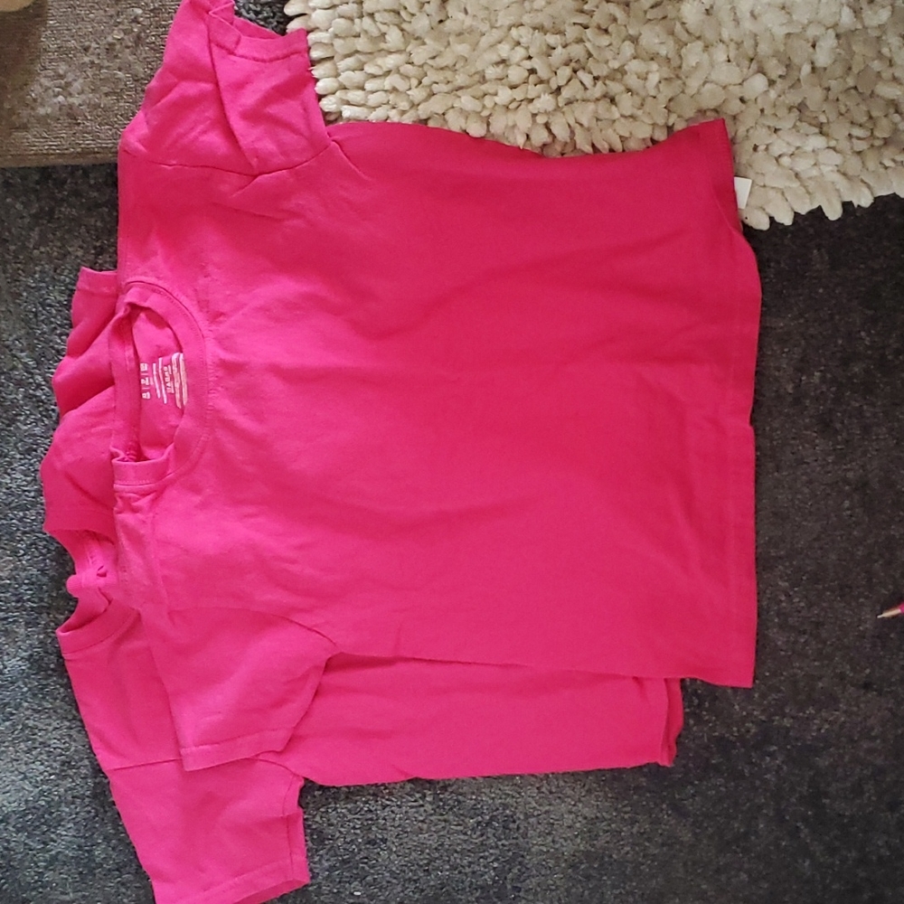 2 pink gildan t shirts nwot